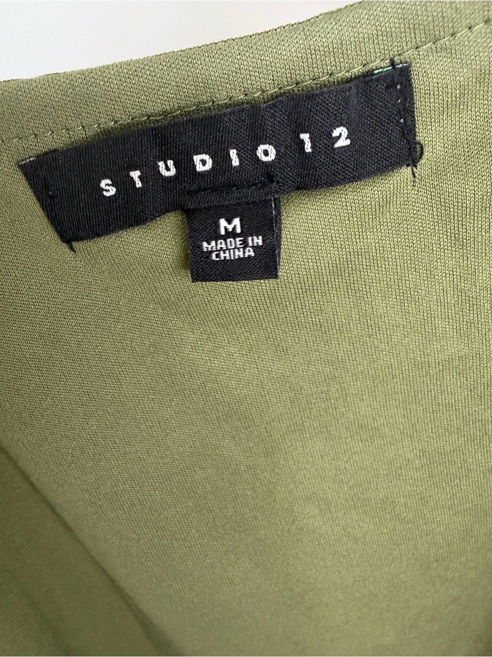NWOT Studio 12 Olive Green Beaded and Sequined Floral Mesh Cami Top. Size Medium - Picture 6 of 7